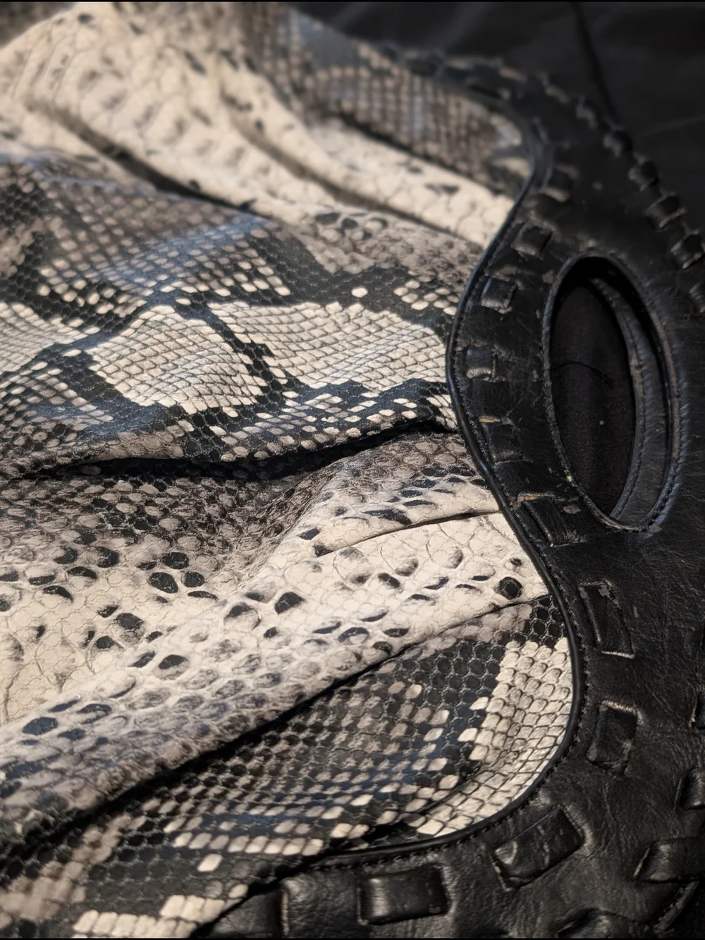 Snake-Print Handheld Clutch Bag in Black and Cream